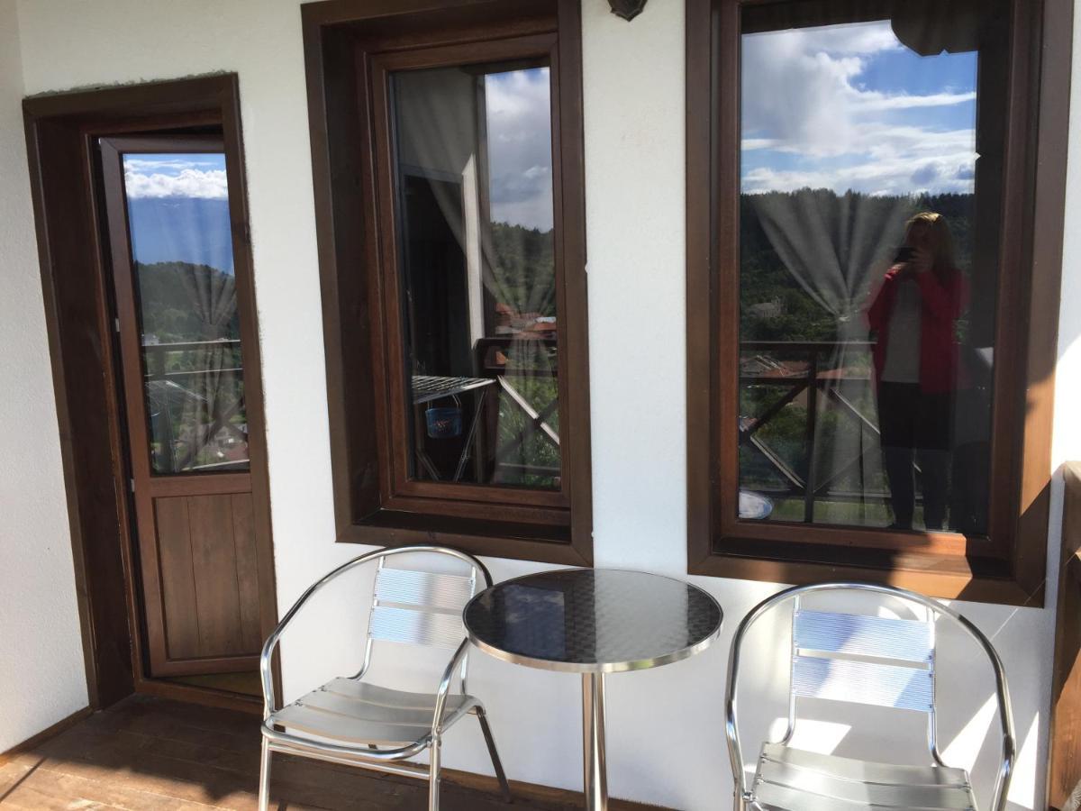 Калпаците - Kalpacite Guest Houses Skrebatno Экстерьер фото