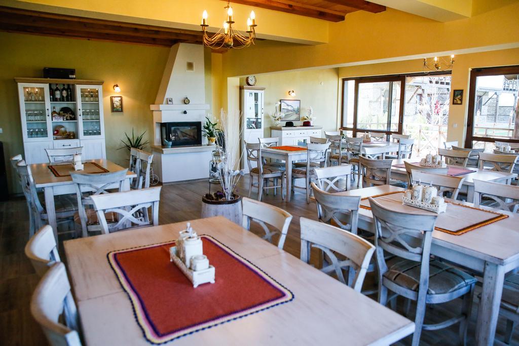 Калпаците - Kalpacite Guest Houses Skrebatno Экстерьер фото