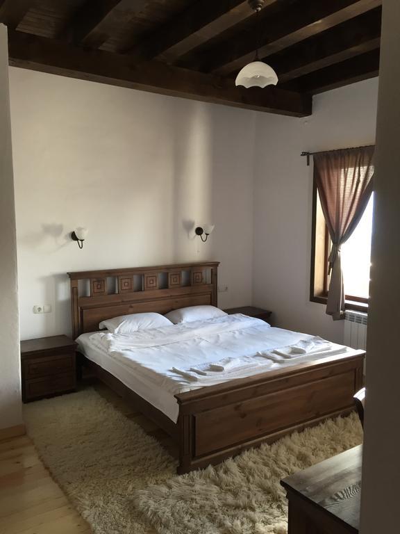 Калпаците - Kalpacite Guest Houses Skrebatno Экстерьер фото